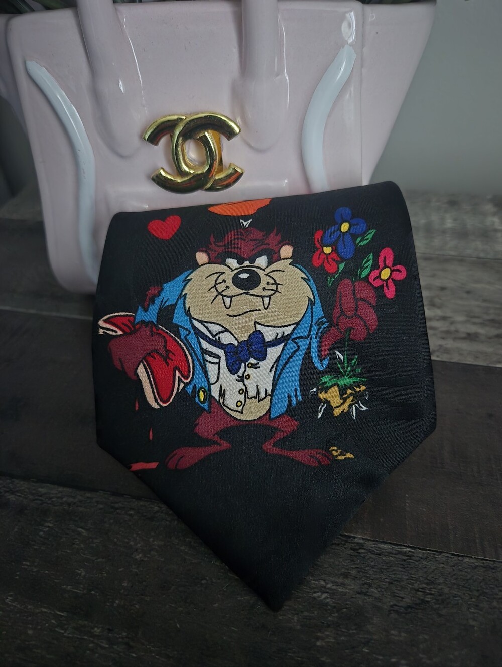 Rare Find 1993 Looney Tunes Mania Tie 100% Silk Vintage Valentine's Day